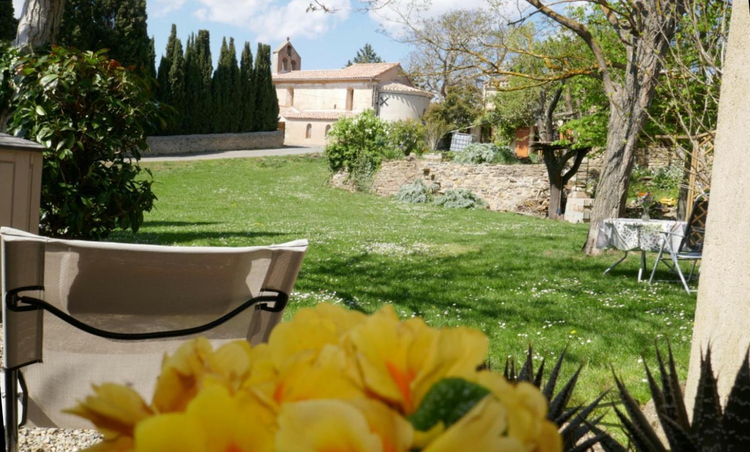 La Petite Maison Dans La Prairie Cassaignes Exterior foto